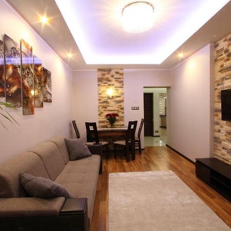 Apartament H&P Gold Lägenhet Warszawa Exteriör bild